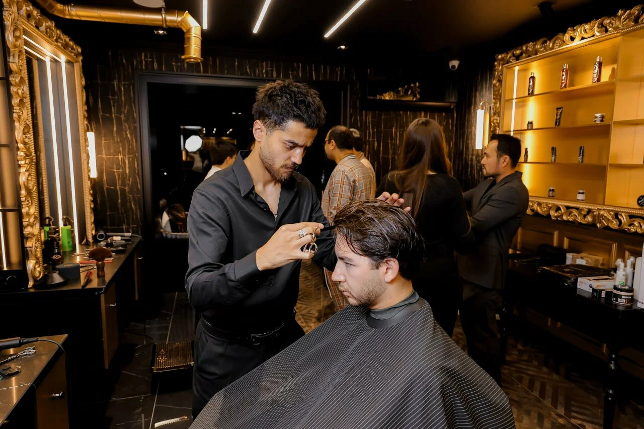 Oligarch - Thumbnail 2