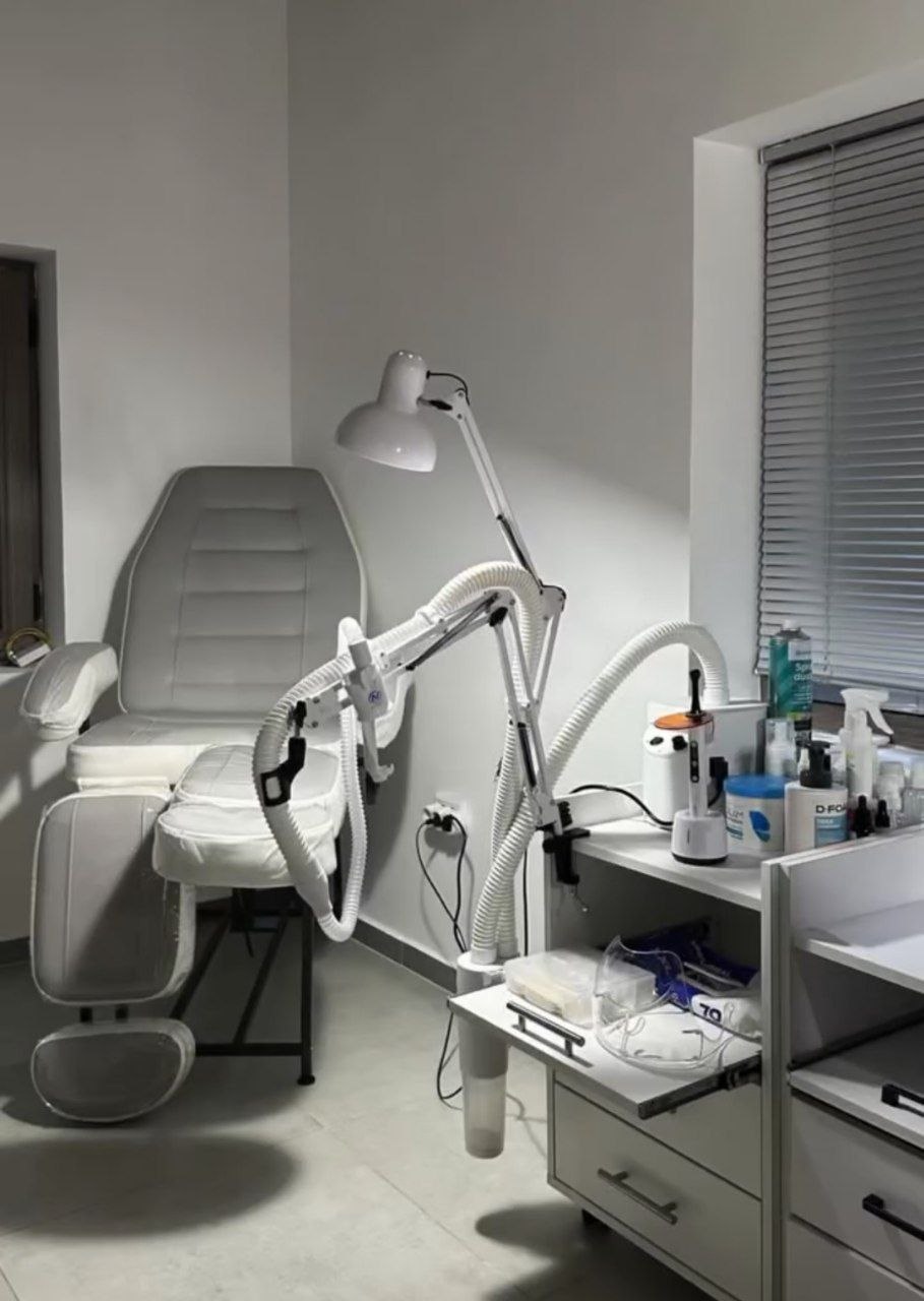 PodoNail Lounge - Image 1